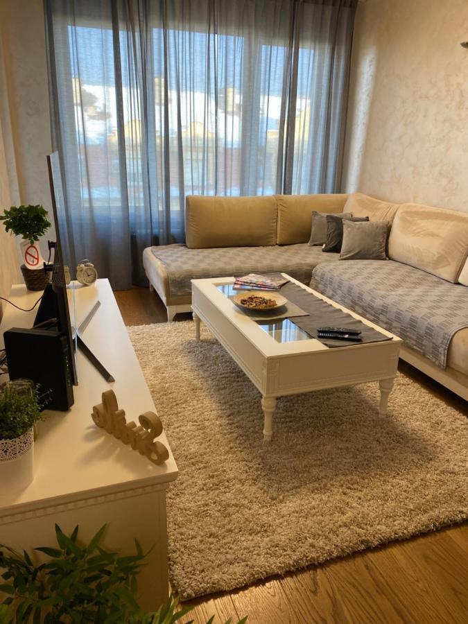 Tesla 70 Apartment With Secure Parking In The Garage Нови Сад Екстериор снимка